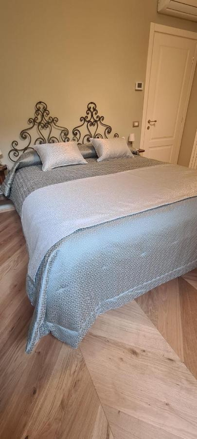 Al Molo Di Sant'Agostino Bed & Breakfast Como Eksteriør bilde